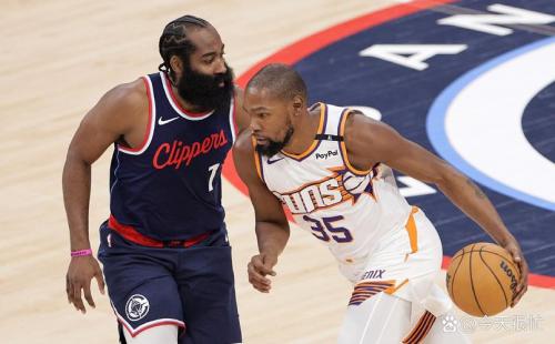 《快船vs魔术，火花四溅！激情碰撞，谁才是王者？》