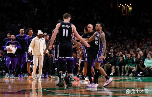 《凯尔特人VS魔术，激战正酣，谁能笑到最后？》