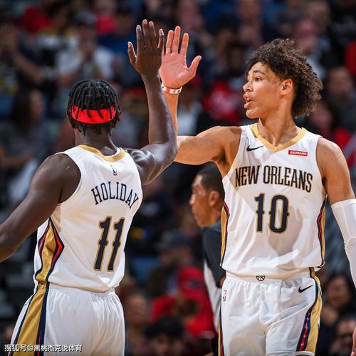 《快船队：逆风翻盘，书写辉煌篇章》