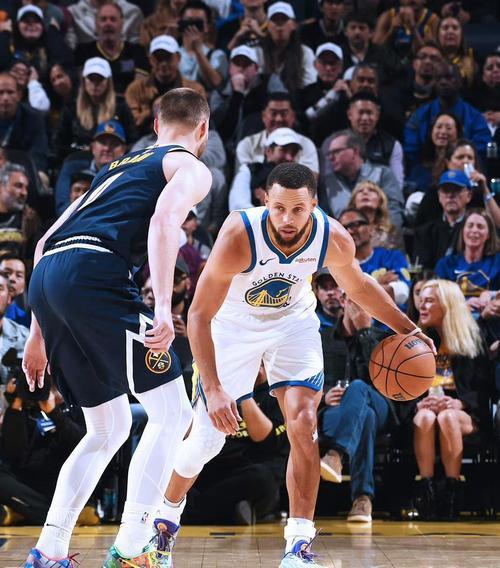 《掘金队：勇往直前，书写NBA传奇！》