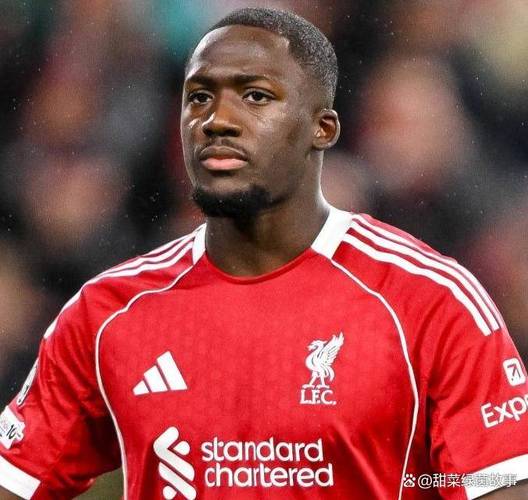 记者：利物浦继续推进和科纳特续约一事，仍有望留住法国后卫