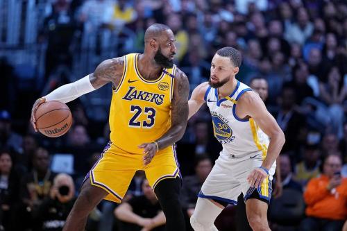 NBA总决赛G5：勇士险胜，詹姆斯再添一冠，湖人梦碎！