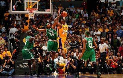 NBA总决赛2010湖人VS凯尔特人第一场：激情碰撞，谁主沉浮？
