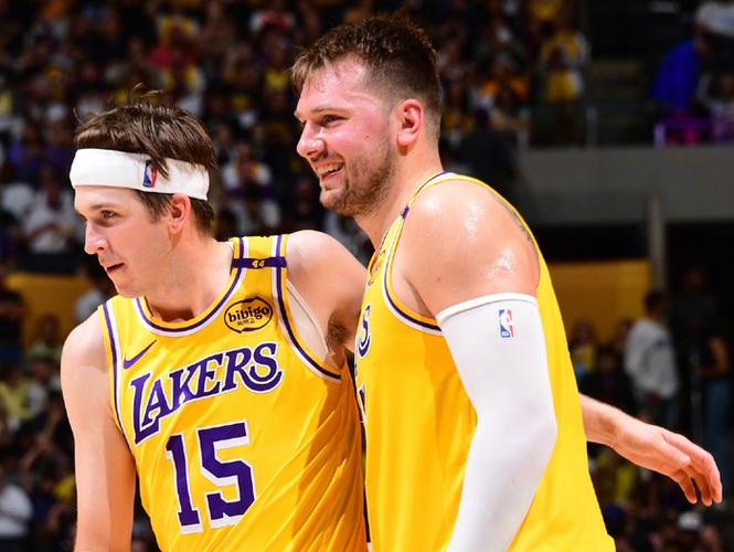 2月6号尼克斯vs湖人？尼克斯 湖人nba尼克斯对湖人视频直播？